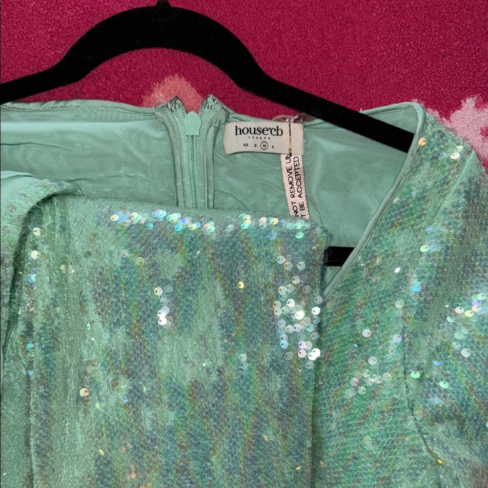 House of CB NWT Titania Sequin Long Sleeve Gown - Picture 4 of 5
